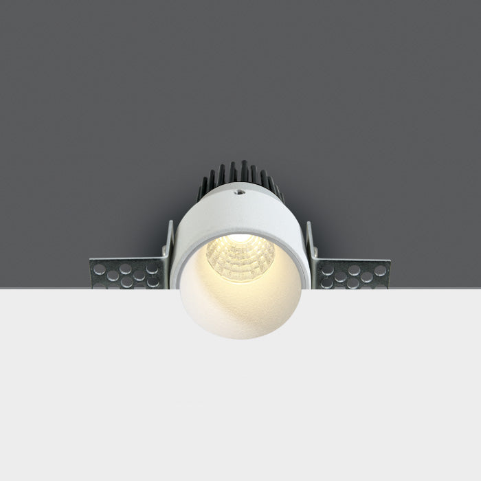 ONE Light Recessed Spot 240 3000K CRI90 IP20 White 10103BTR/W/W