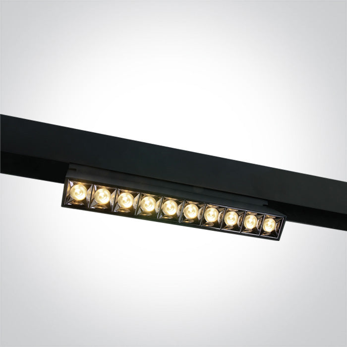 ONE Light Track Spot 22W 1760lm 3000K CRI90 IP20 Black 42106B/B/W