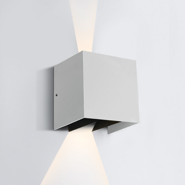ONE Light Wall Light 2x3W 2x210lm 3000K CRI80 IP54 White 67340A/W/W