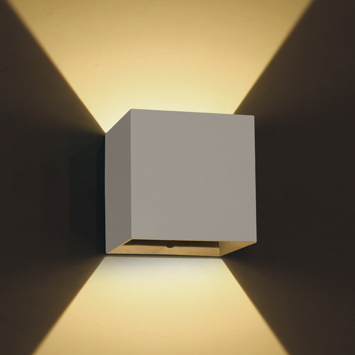 ONE Light Wall Light 2x3W 2x200lm 3000K CRI80 IP54 White 67398C/W/W